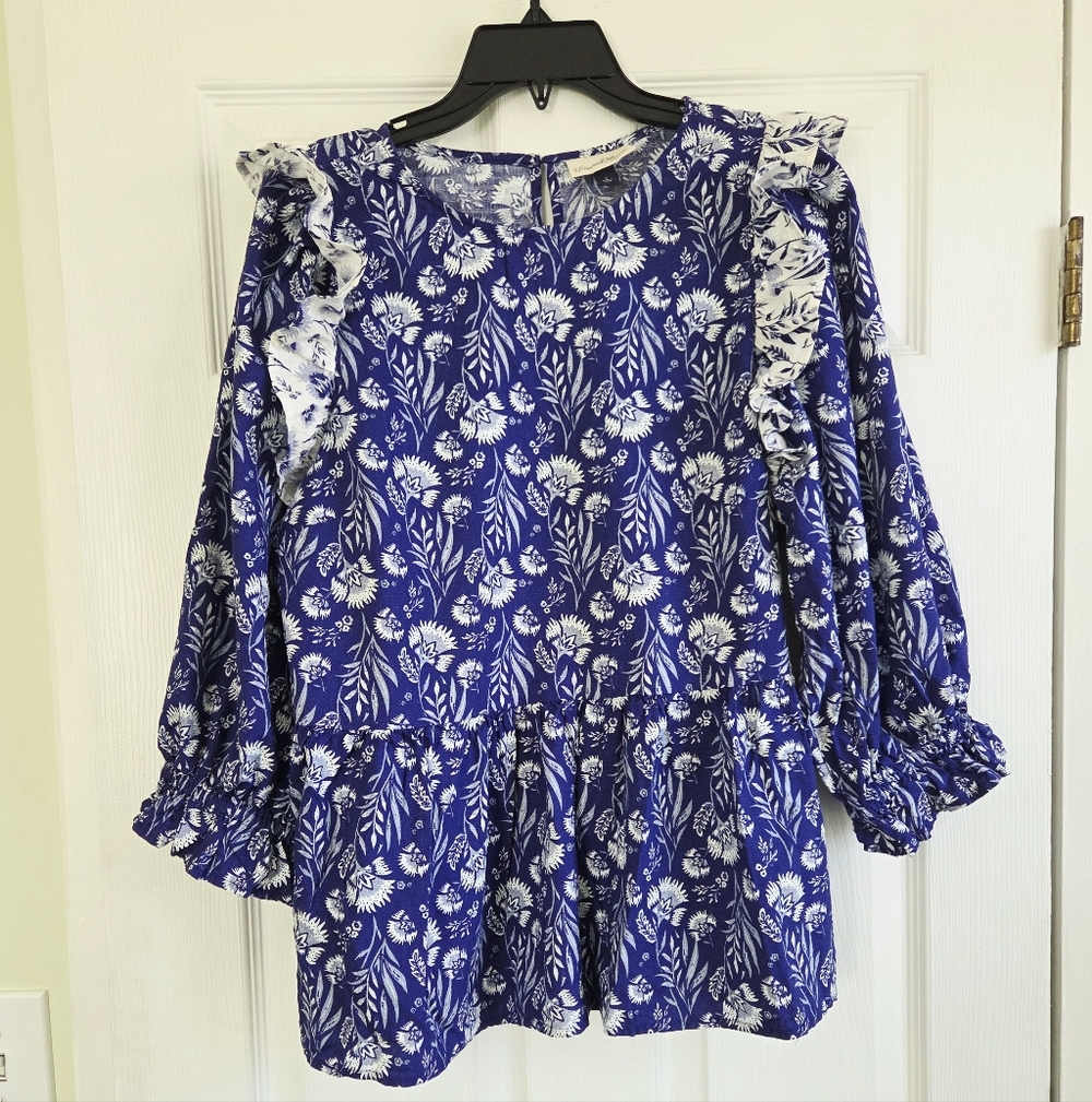 Universal Thread ✨️ Cotton Floral Blue and White 3/4 Sleeve Women's Top Size L